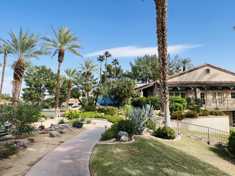 165 Lake Shore Drive Rancho Mirage, CA 92270