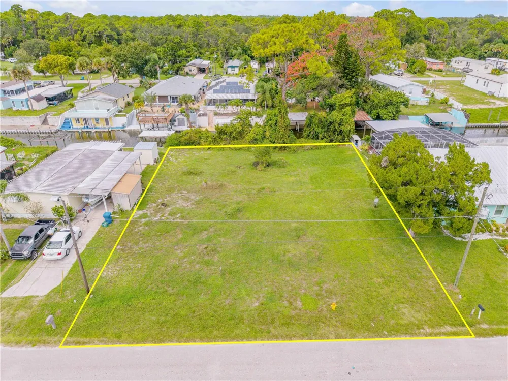 113 CHARLES STREET Edgewater, FL 32141