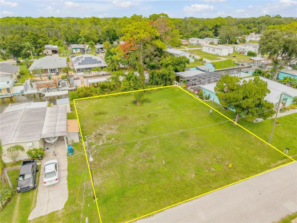 113 CHARLES STREET Edgewater, FL 32141