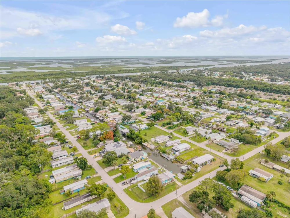 113 CHARLES STREET Edgewater, FL 32141