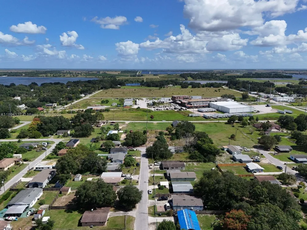 219 SHEILA LANE Lake Wales, FL 33859