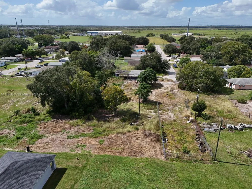 219 SHEILA LANE Lake Wales, FL 33859