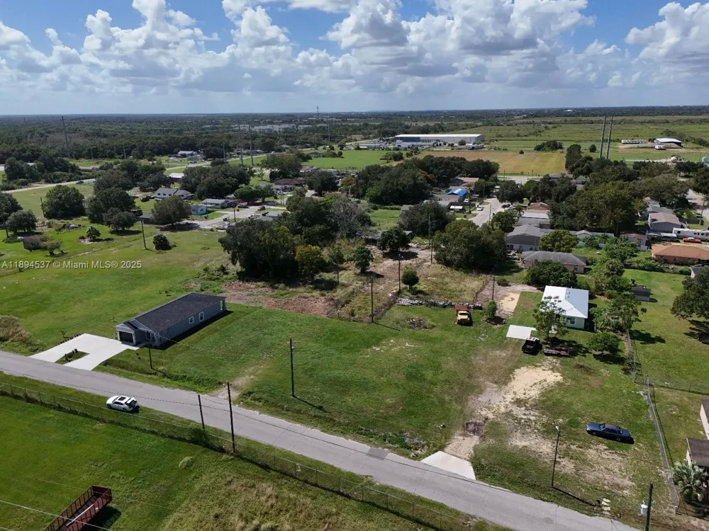219 SHEILA LANE Lake Wales, FL 33859