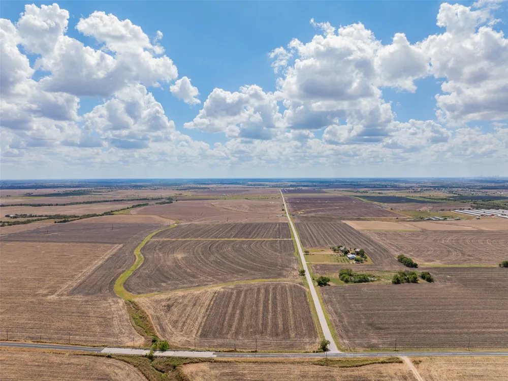 Wells Lane Manor, TX 78653