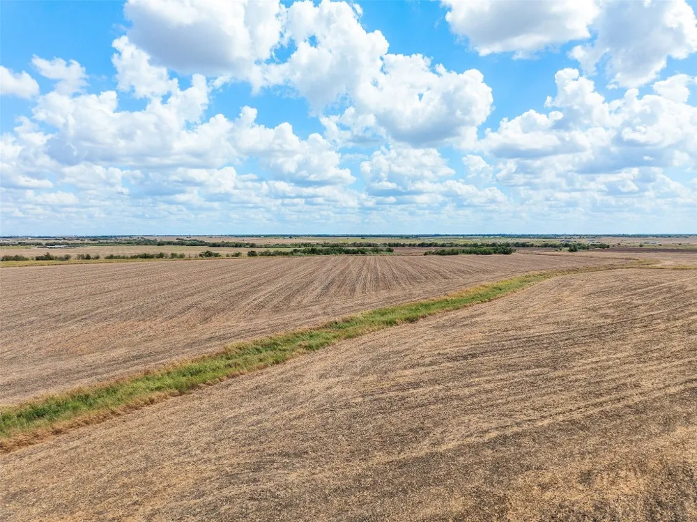 Wells Lane Manor, TX 78653