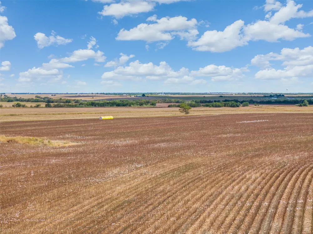 Wells Lane Manor, TX 78653
