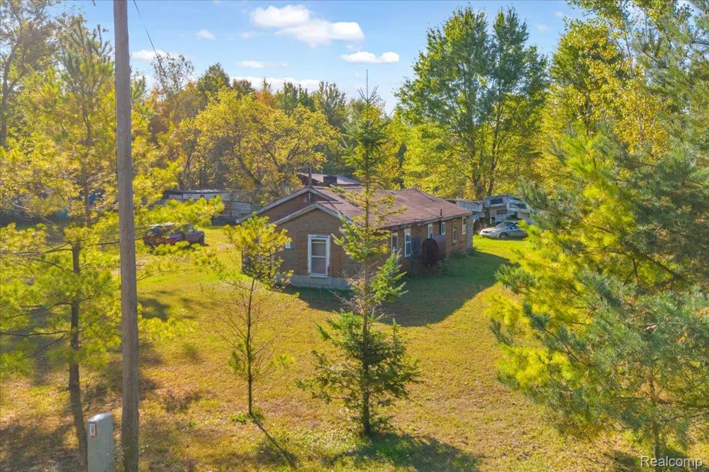 6417 Dove Road Kimball Township, MI 48074