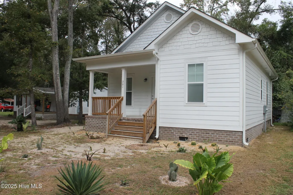 301 E Goodman Street Fair Bluff, NC 28439