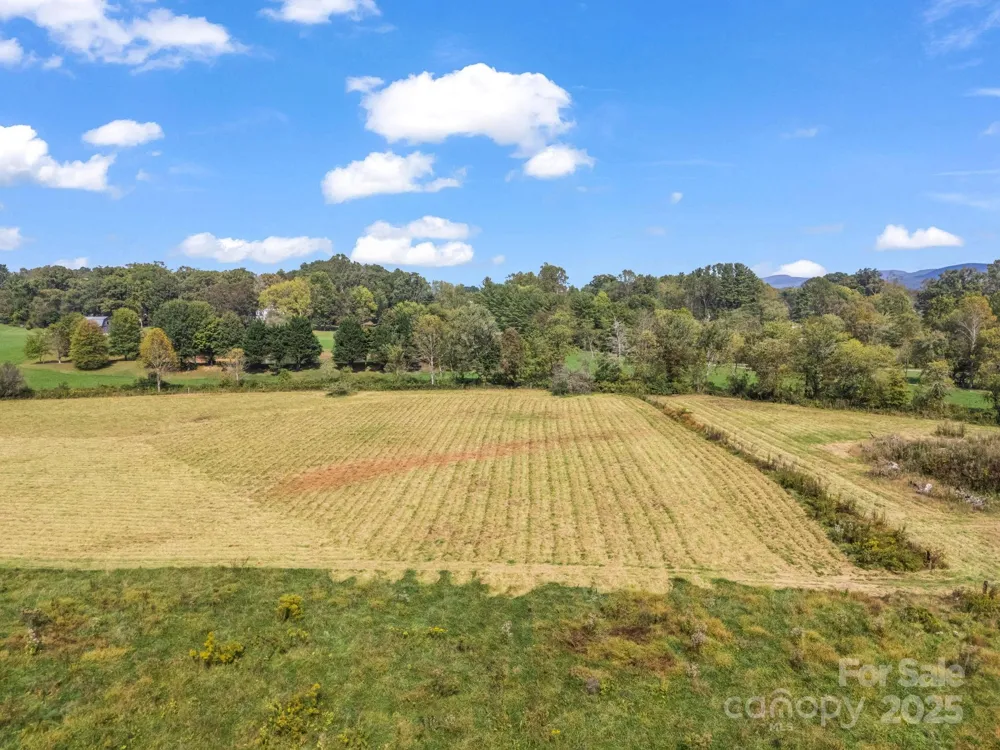128 Cook Lane Mills River, NC 28759
