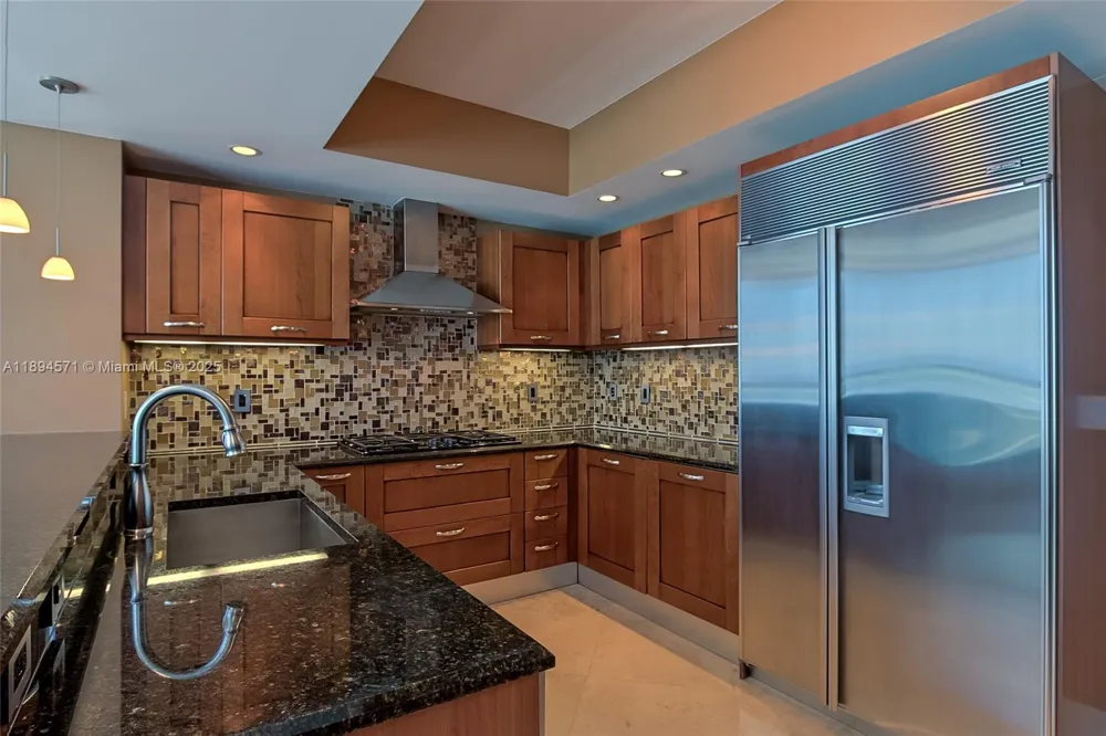 3535 S OCEAN DR #2102 Hollywood, FL 33019