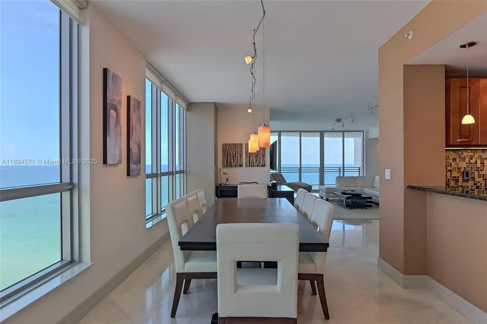 3535 S OCEAN DR #2102 Hollywood, FL 33019