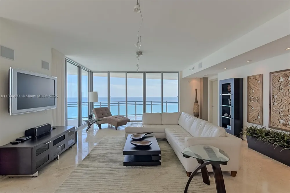 3535 S OCEAN DR #2102 Hollywood, FL 33019