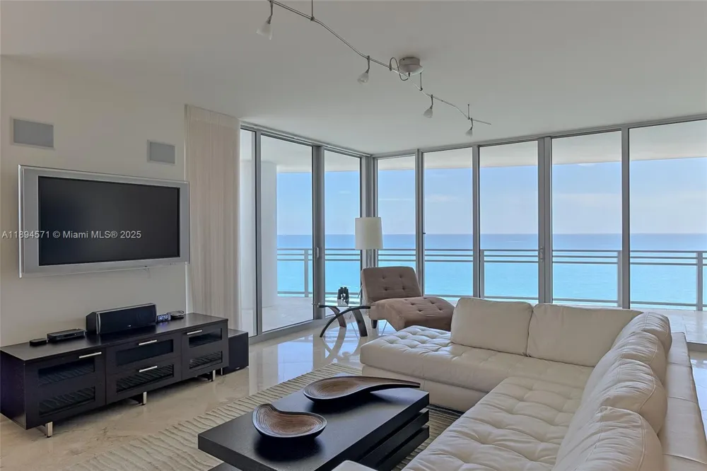 3535 S OCEAN DR #2102 Hollywood, FL 33019