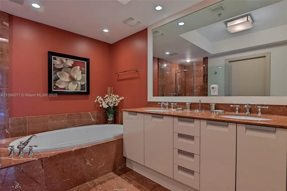 3535 S OCEAN DR #2102 Hollywood, FL 33019