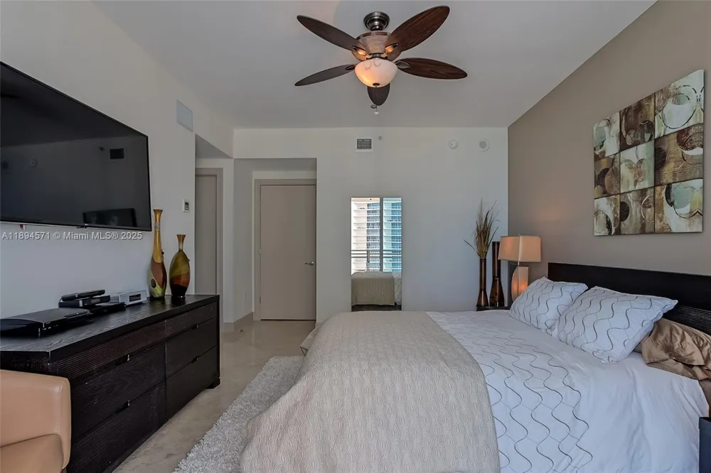 3535 S OCEAN DR #2102 Hollywood, FL 33019