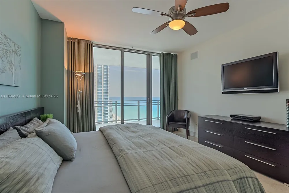 3535 S OCEAN DR #2102 Hollywood, FL 33019