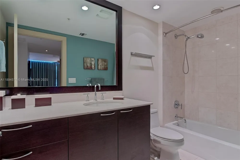 3535 S OCEAN DR #2102 Hollywood, FL 33019