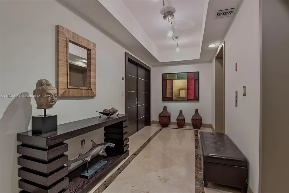 3535 S OCEAN DR #2102 Hollywood, FL 33019