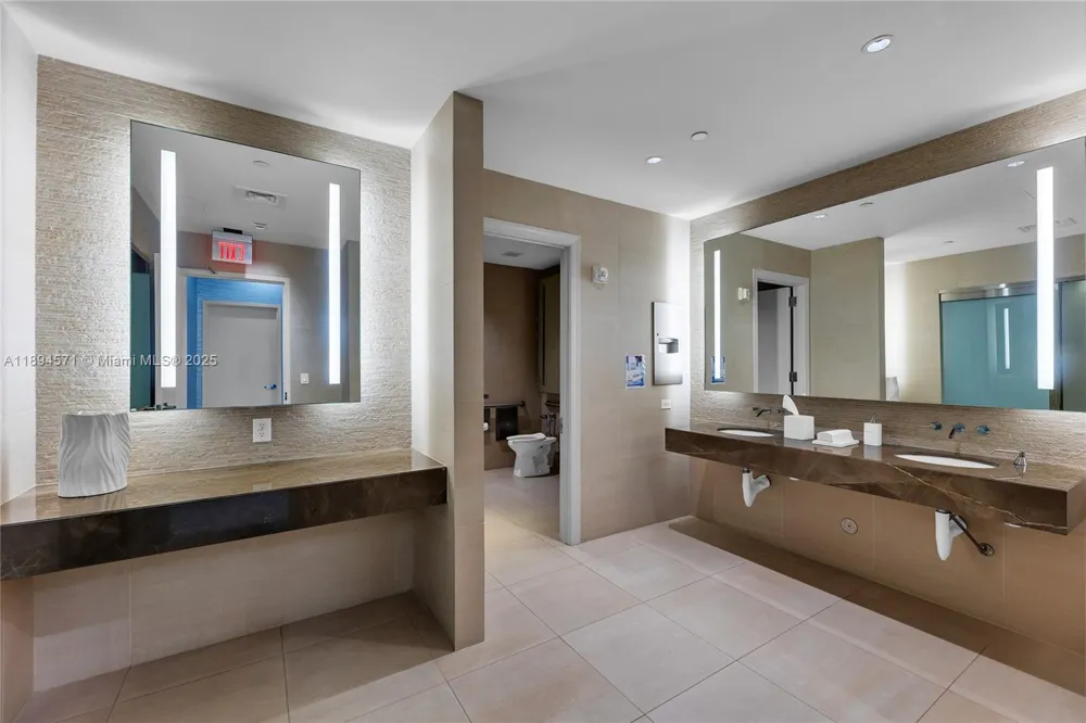 3535 S OCEAN DR #2102 Hollywood, FL 33019
