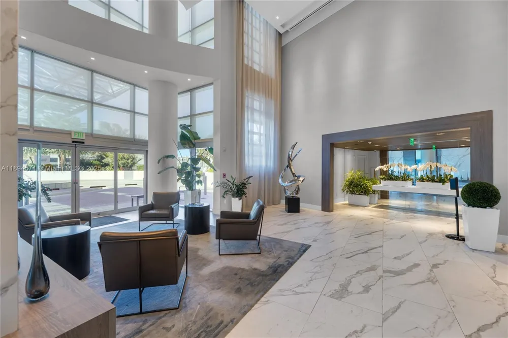 3535 S OCEAN DR #2102 Hollywood, FL 33019