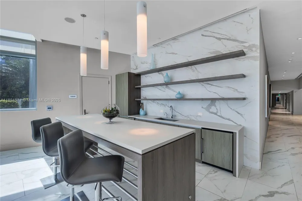 3535 S OCEAN DR #2102 Hollywood, FL 33019