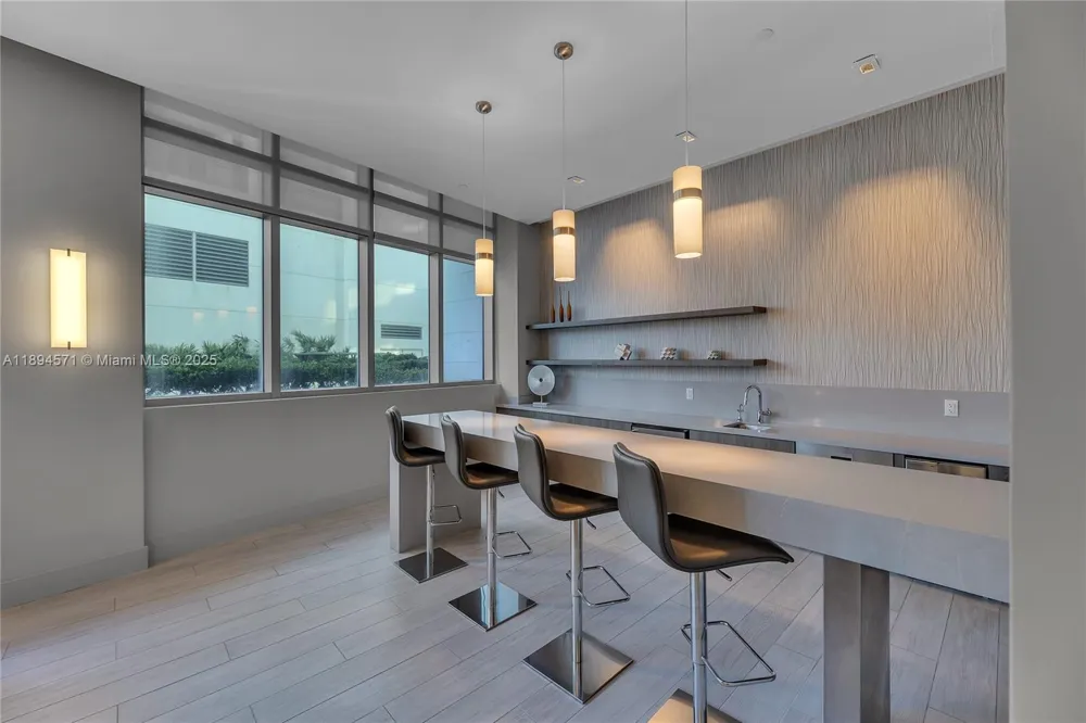 3535 S OCEAN DR #2102 Hollywood, FL 33019