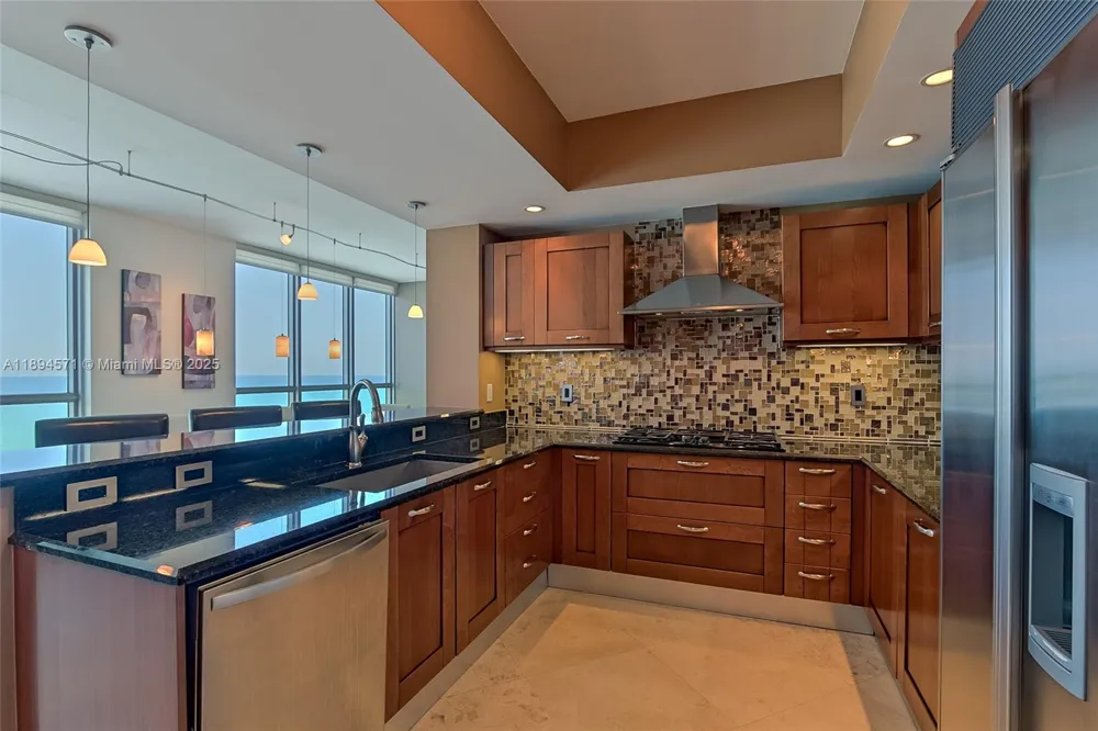 3535 S OCEAN DR #2102 Hollywood, FL 33019