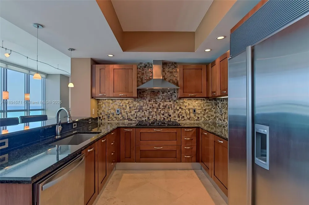 3535 S OCEAN DR #2102 Hollywood, FL 33019