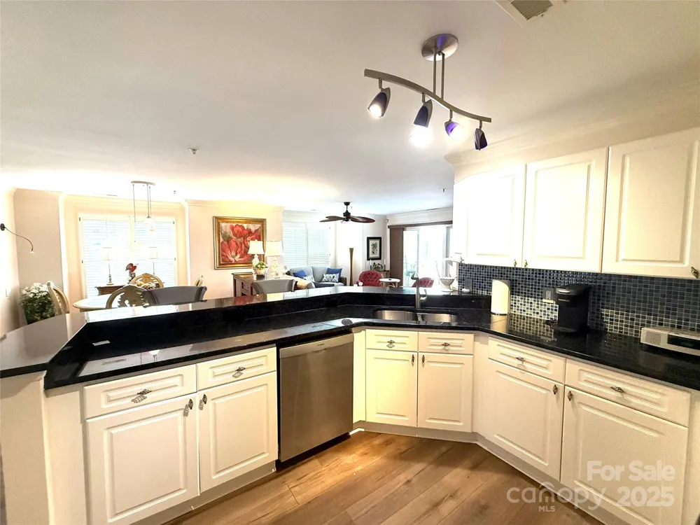 930 Jetton Street #20 Davidson, NC 28036