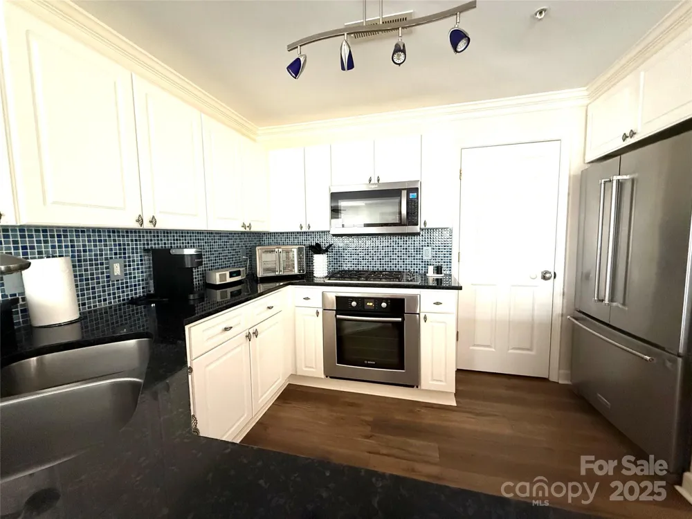 930 Jetton Street #20 Davidson, NC 28036
