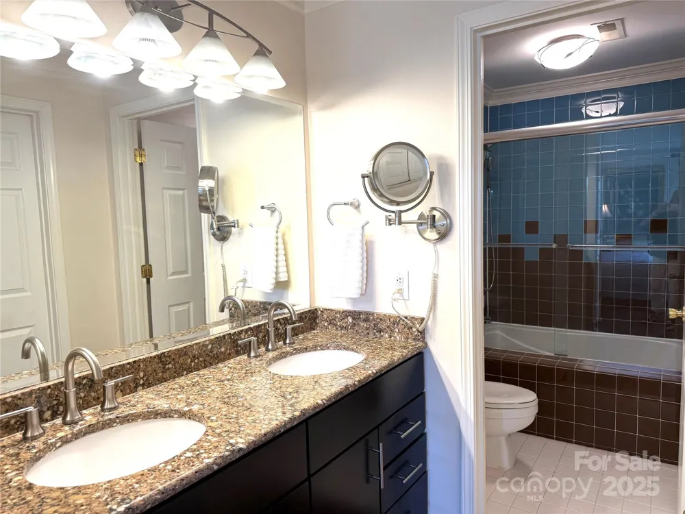 930 Jetton Street #20 Davidson, NC 28036