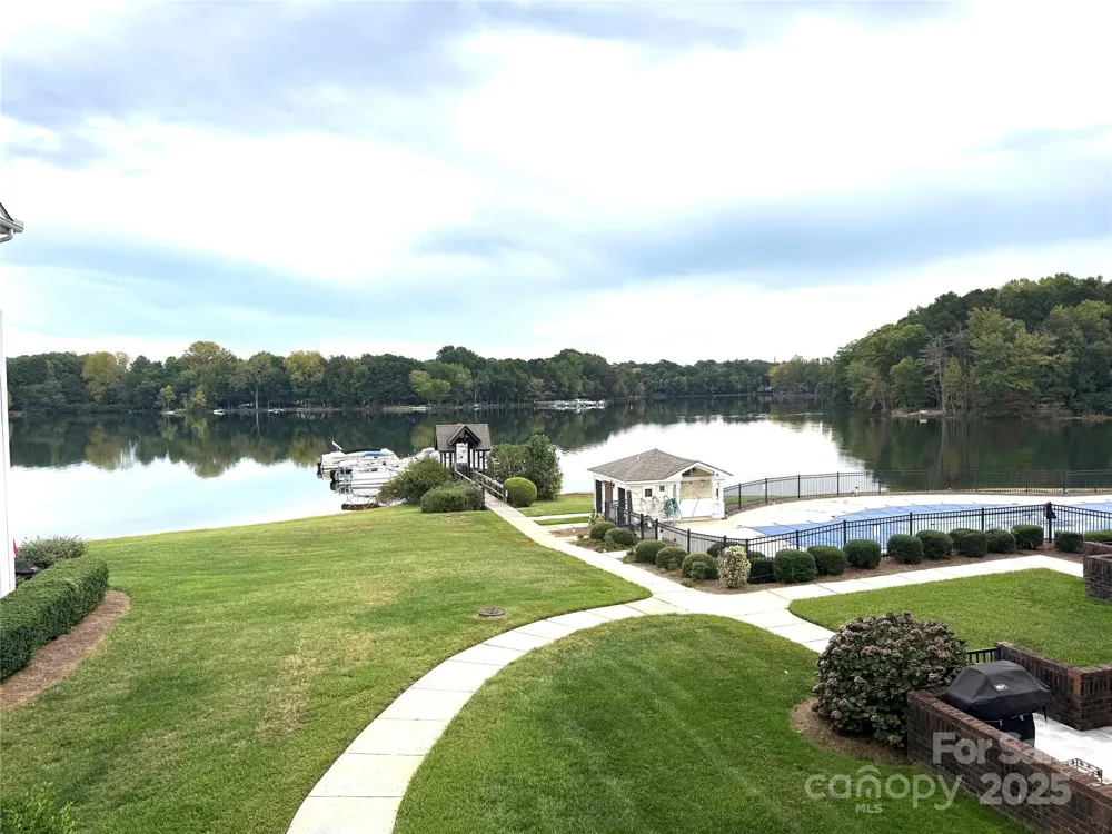 930 Jetton Street #20 Davidson, NC 28036