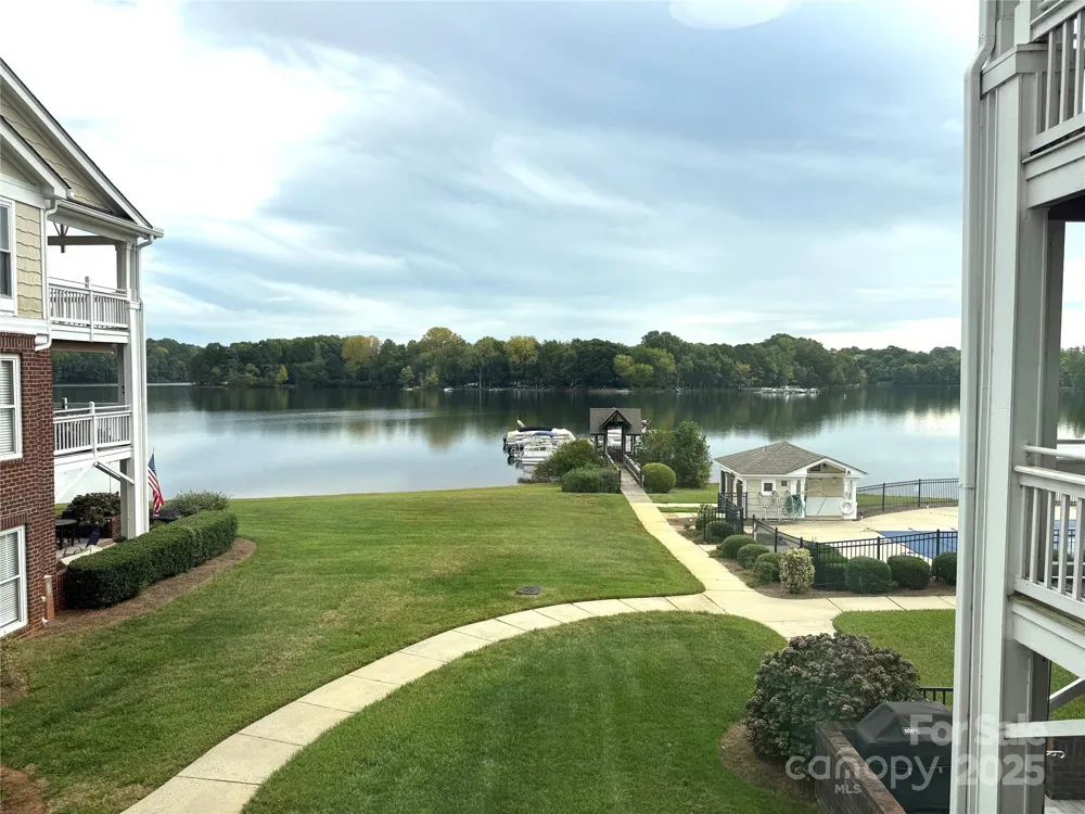 930 Jetton Street #20 Davidson, NC 28036