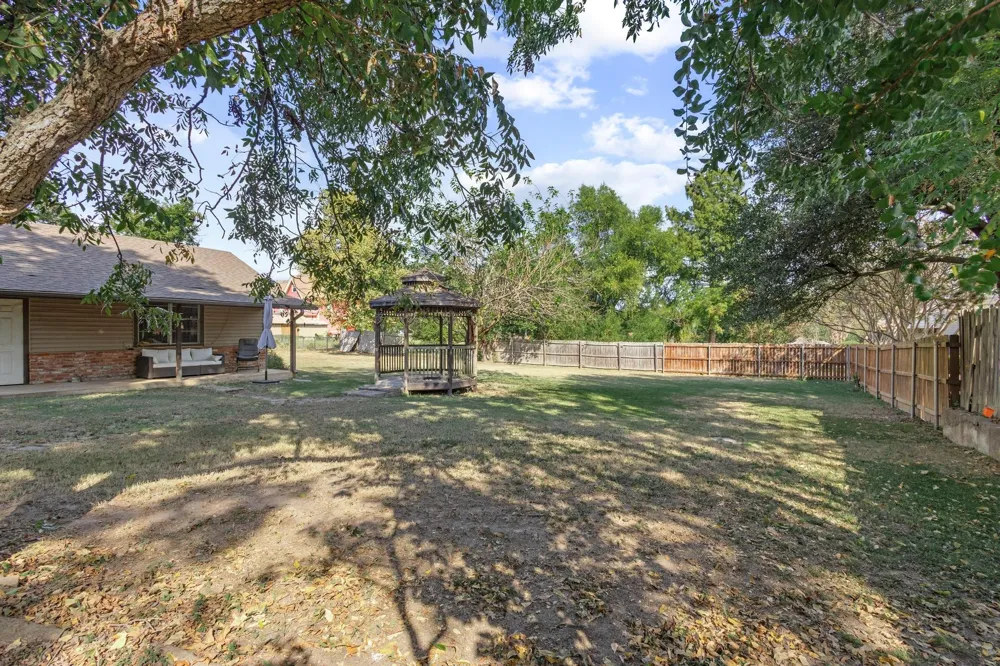302 W Main Street Honey Grove, TX 75446