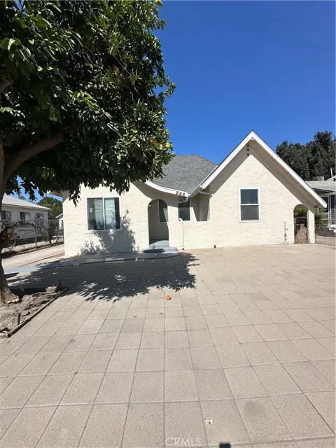 244 E 10th