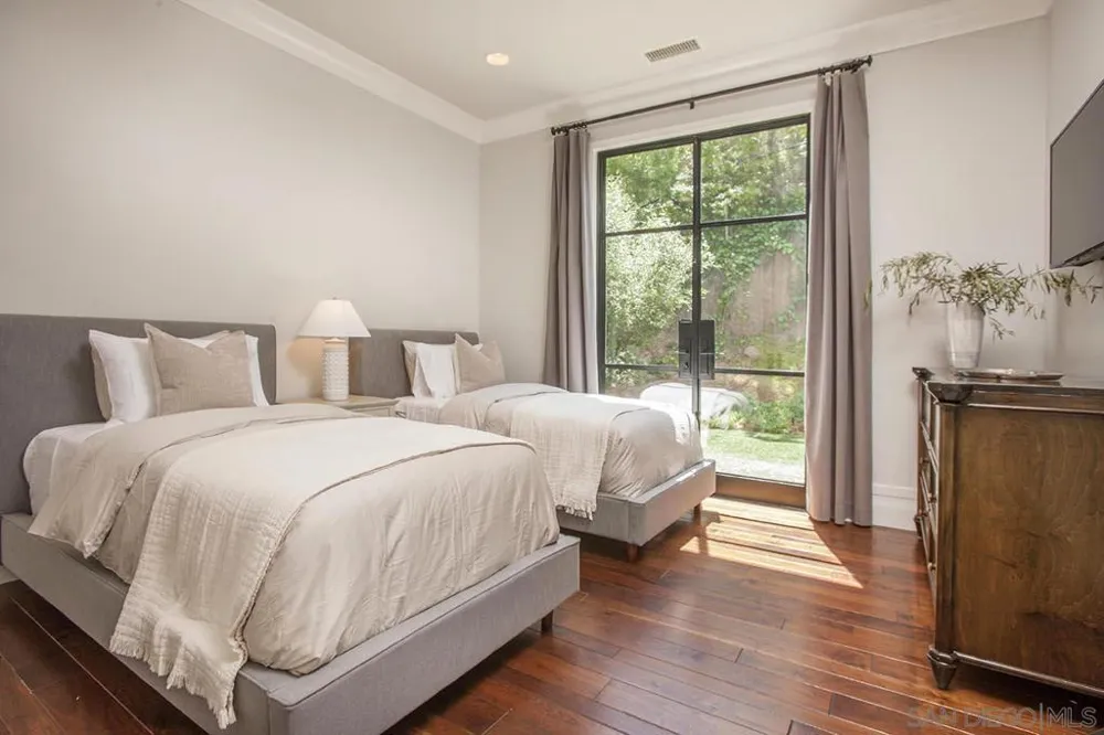 443 11th Street Del Mar, CA 92014