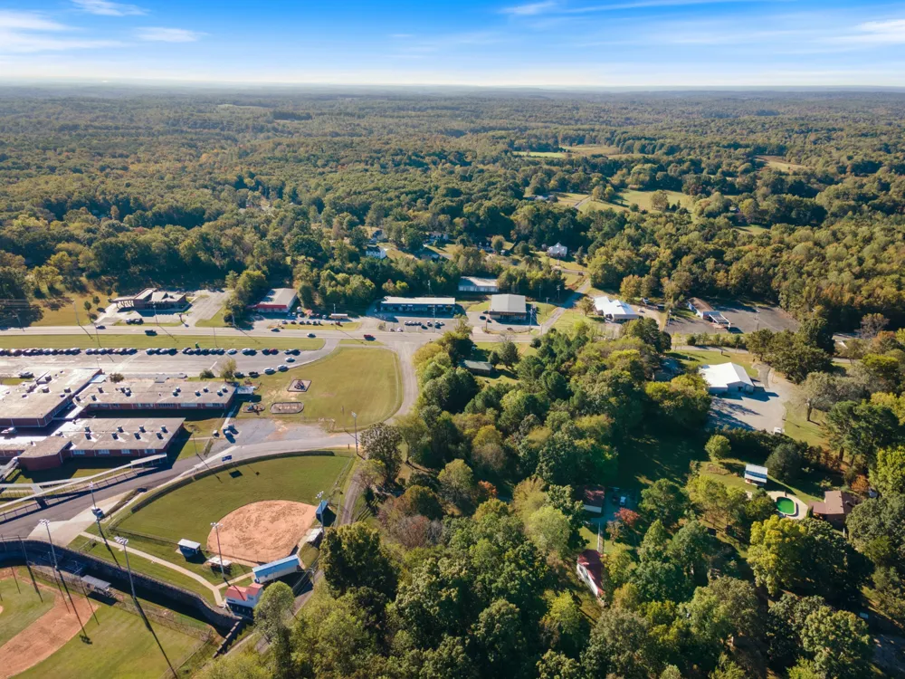 5155 Highway 100 Lyles, TN 37098