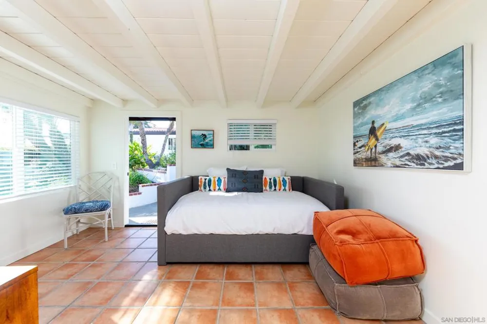 110 8th St Del Mar, CA 92014