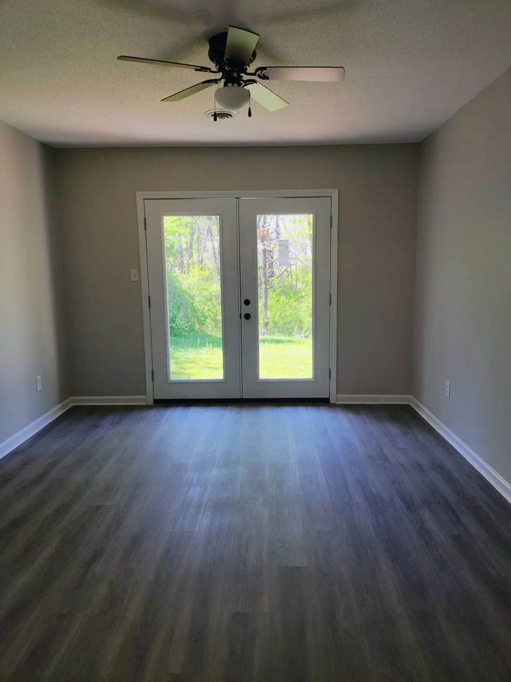 52 Eagle Cv Jackson, TN 38305