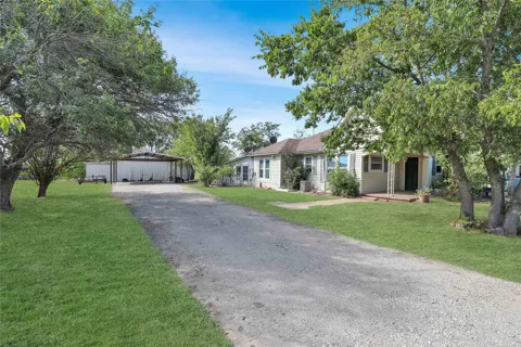 305 W Main Street
