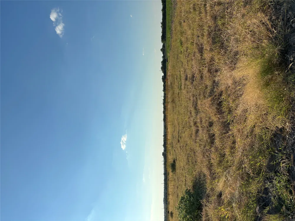 305 County Rd 134 Burlington, TX 76519
