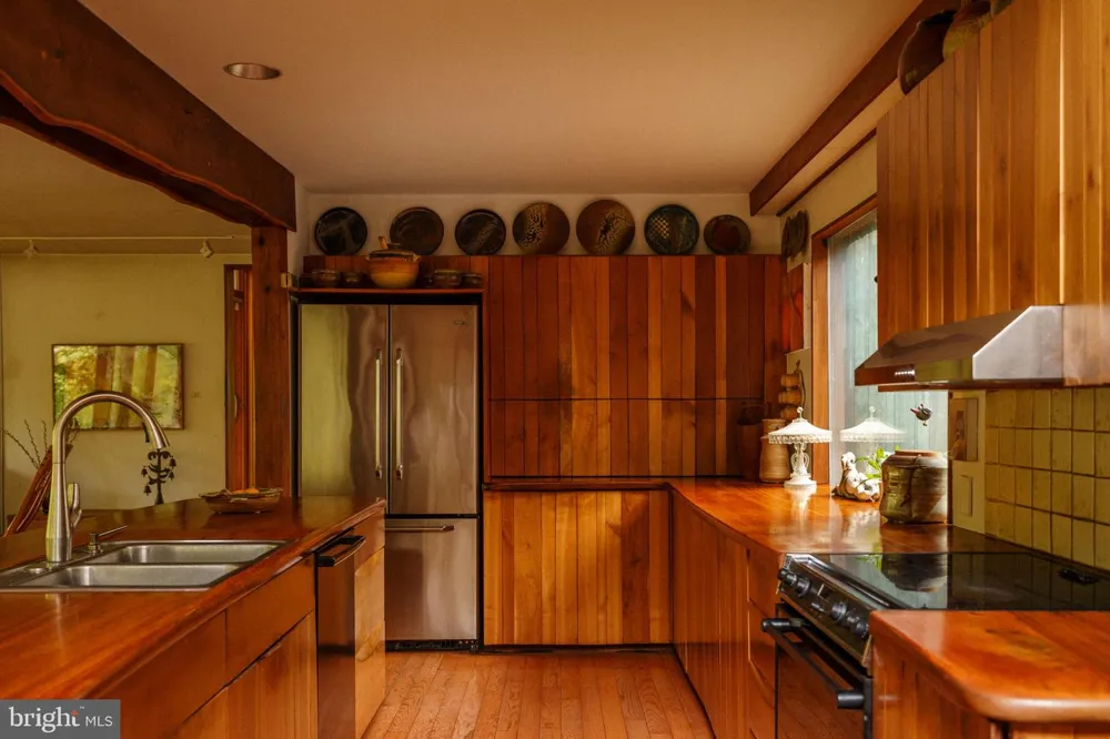 36 RABBIT RUN ROAD Malvern, PA 19355