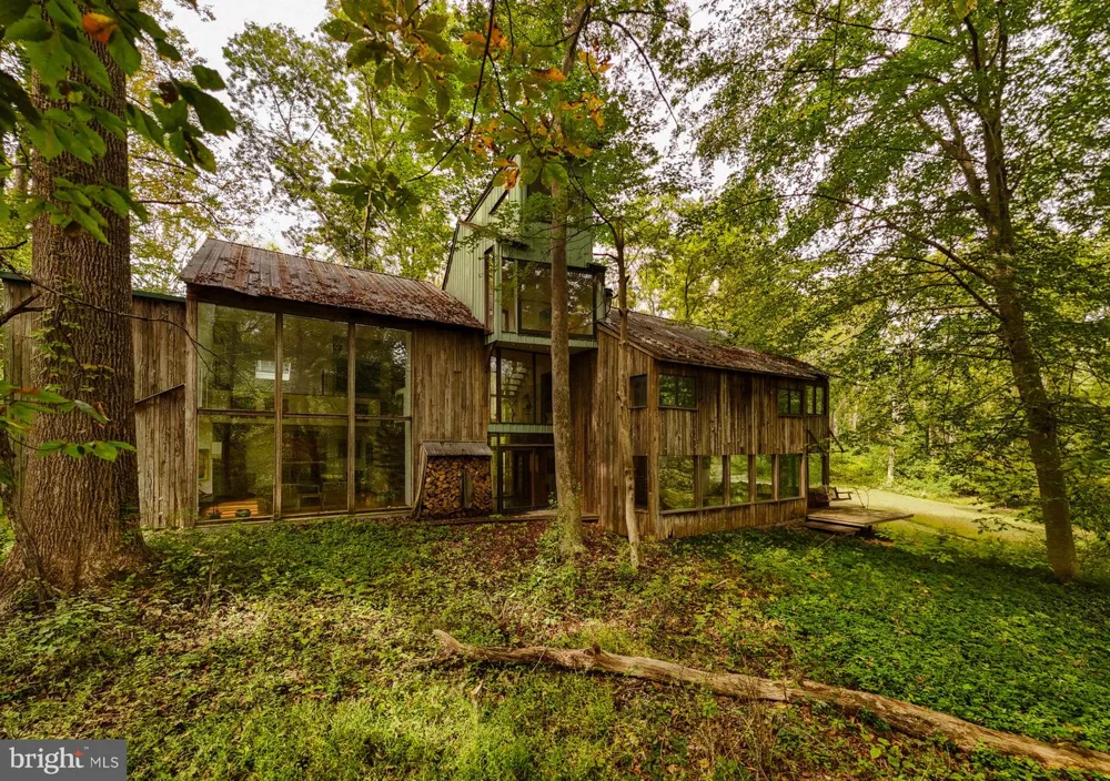 36 RABBIT RUN ROAD Malvern, PA 19355