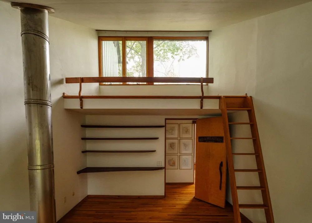 36 RABBIT RUN ROAD Malvern, PA 19355