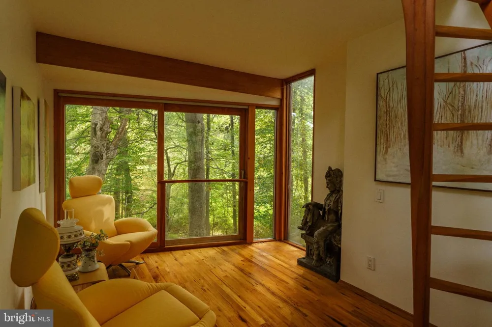 36 RABBIT RUN ROAD Malvern, PA 19355