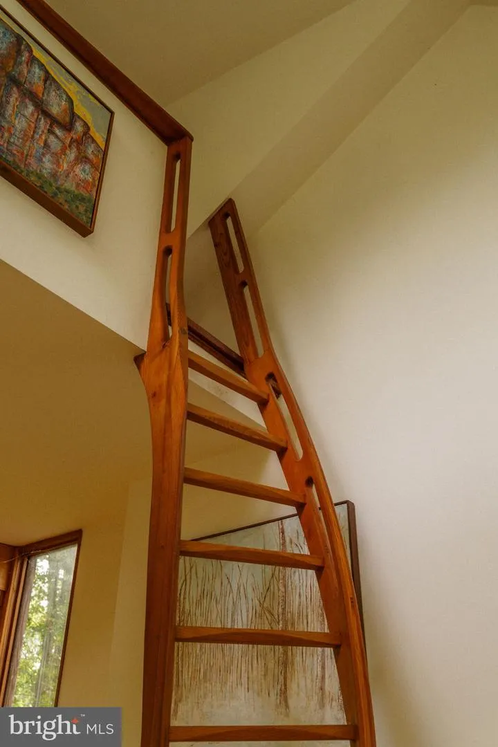 36 RABBIT RUN ROAD Malvern, PA 19355