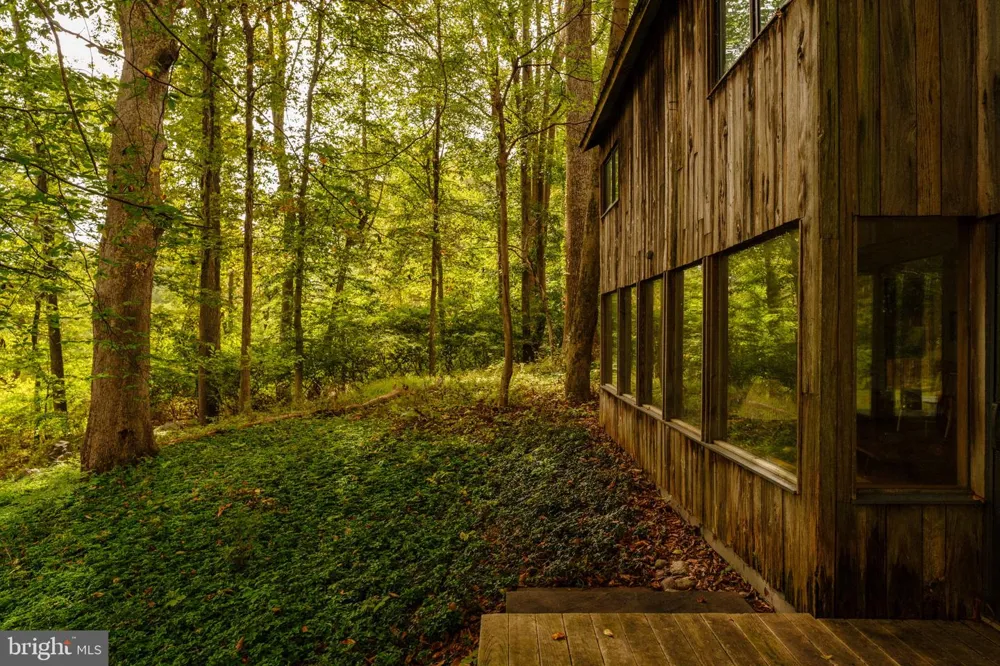 36 RABBIT RUN ROAD Malvern, PA 19355