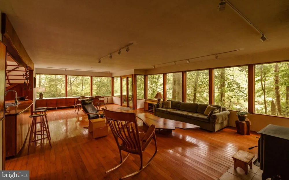 36 RABBIT RUN ROAD Malvern, PA 19355
