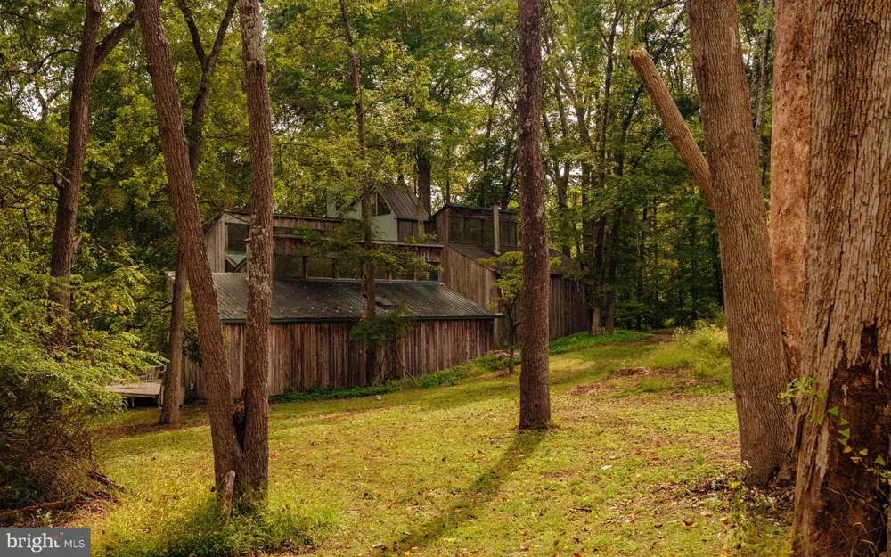 36 RABBIT RUN ROAD Malvern, PA 19355