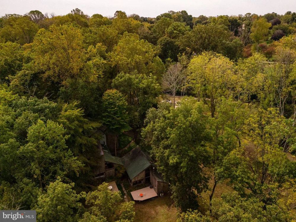 36 RABBIT RUN ROAD Malvern, PA 19355